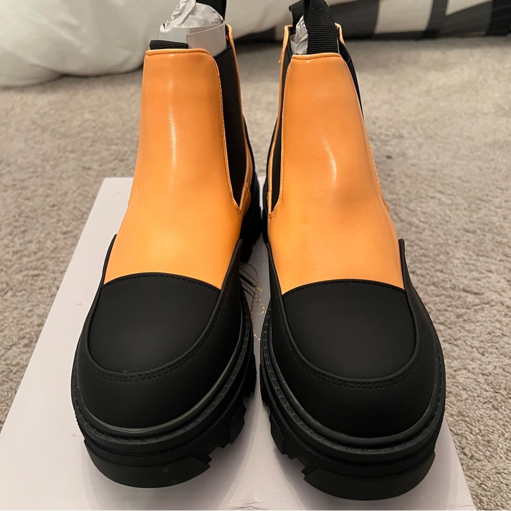 Mata Neon Dreams Combat Style Boots - Picture 3 of 10